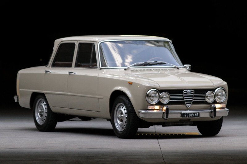 1973-Alfa-Romeo-Giulia-Super-8.jpg