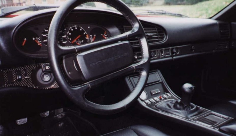 Porsche 944 late dash.jpg